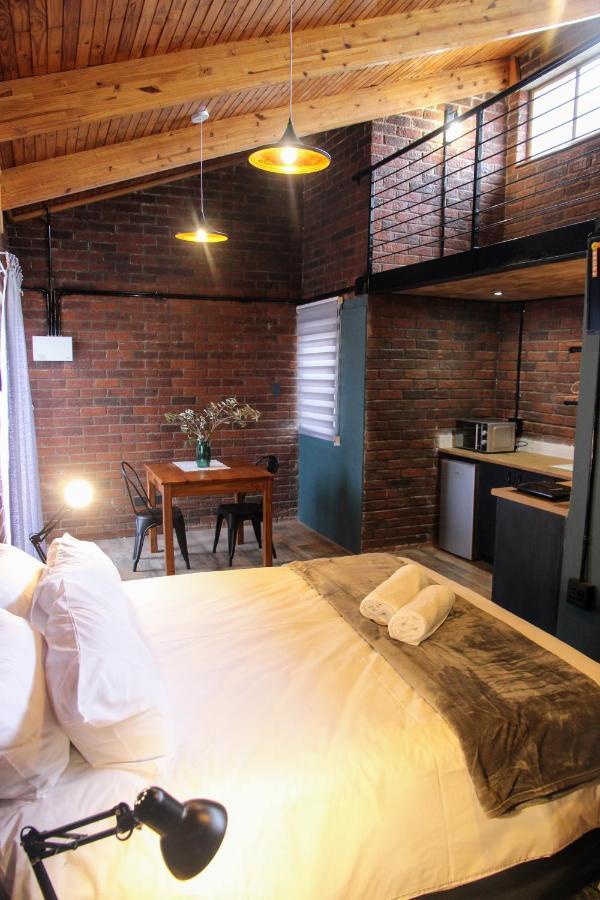 Nini'S Guest Units Hotel Bloemfontein Exterior photo